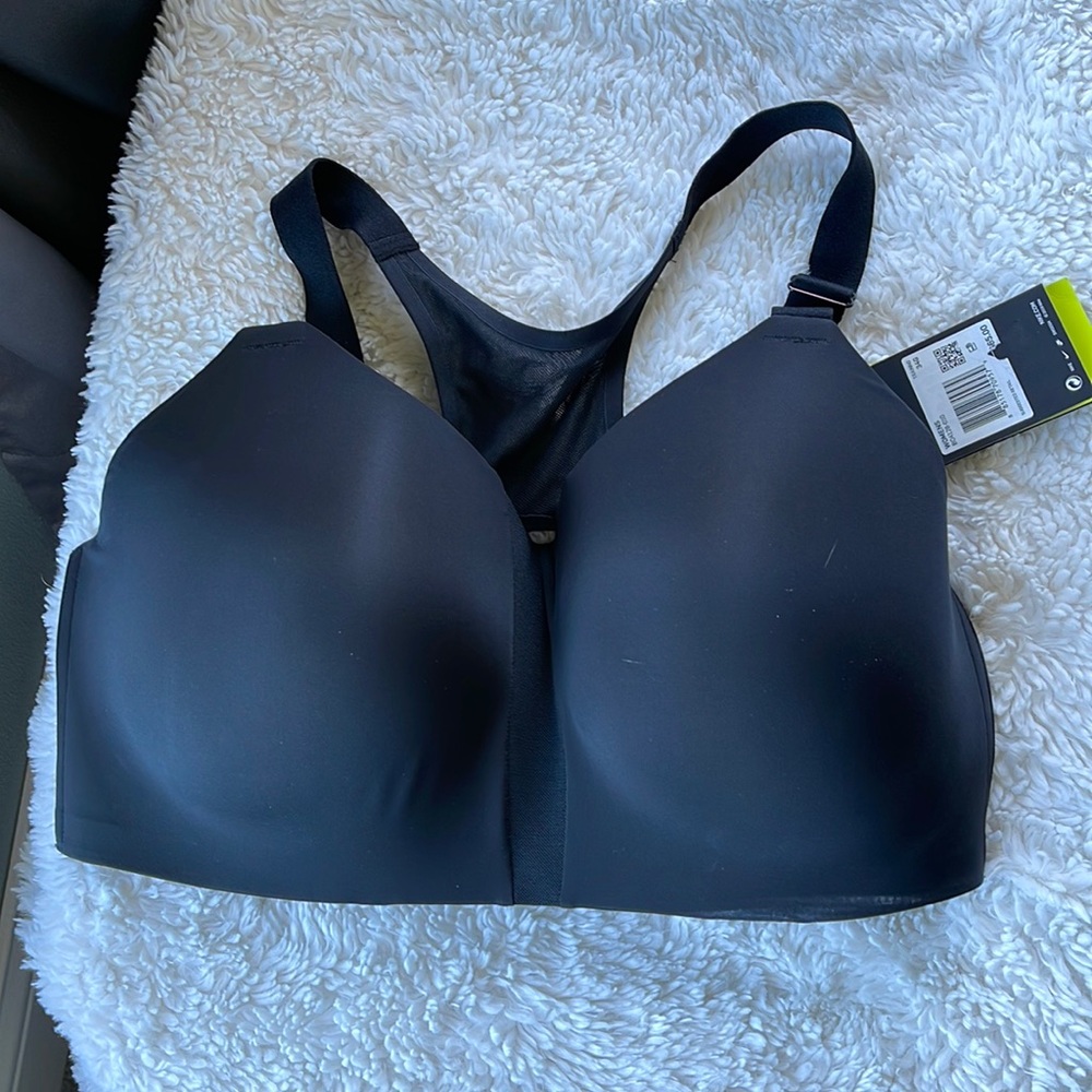 NWT Nike Rival Plus Size Bra. Ultimate high support and Dri Fit. Size 34G.